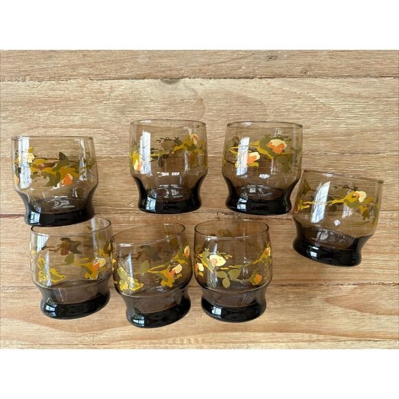 Vintage Set of 7 Amber Juice Glasses Painted Floral Blossoms MCM Mid Century - Picture 4 of 6